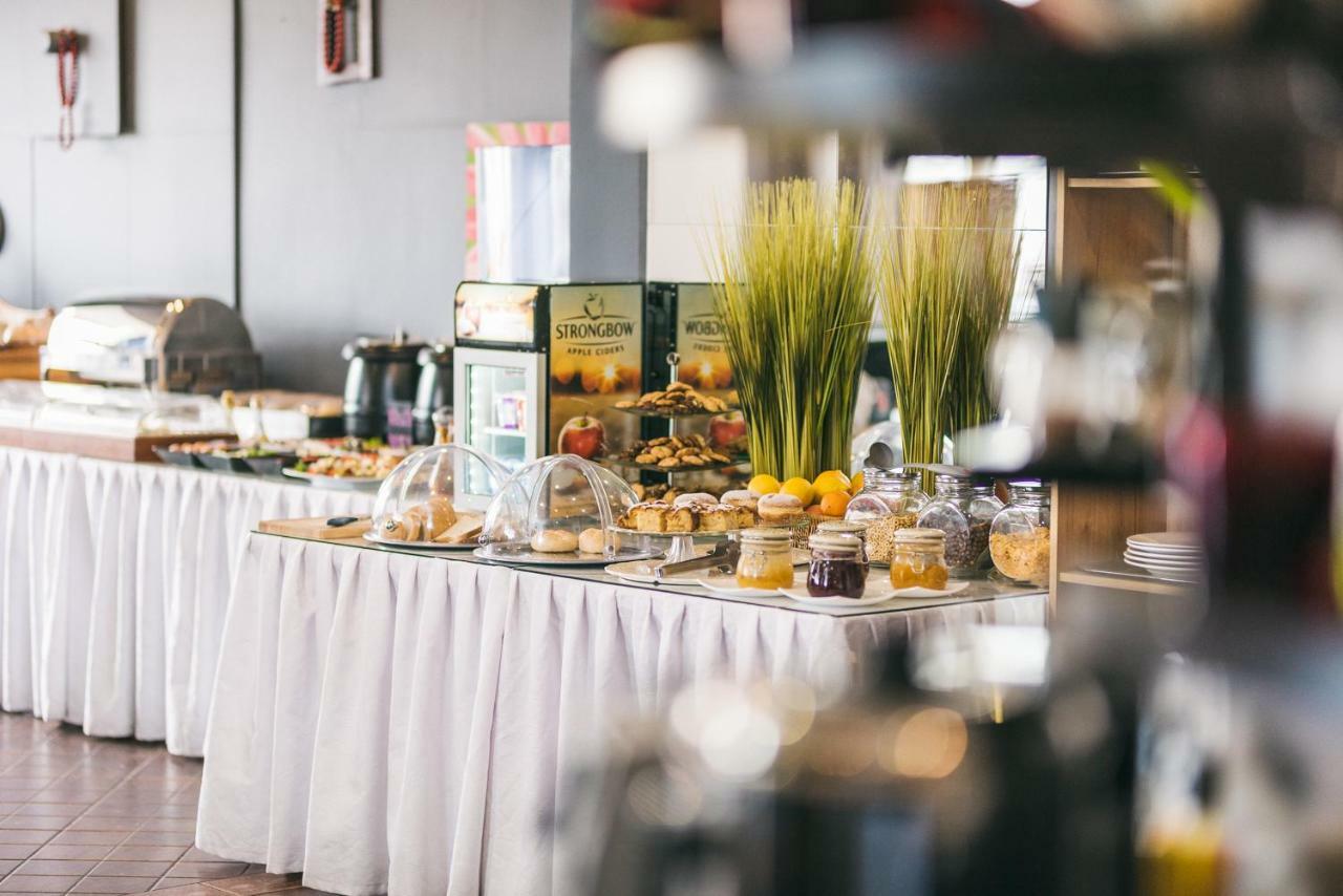 Hotel Forum Rzeszow Bagian luar foto