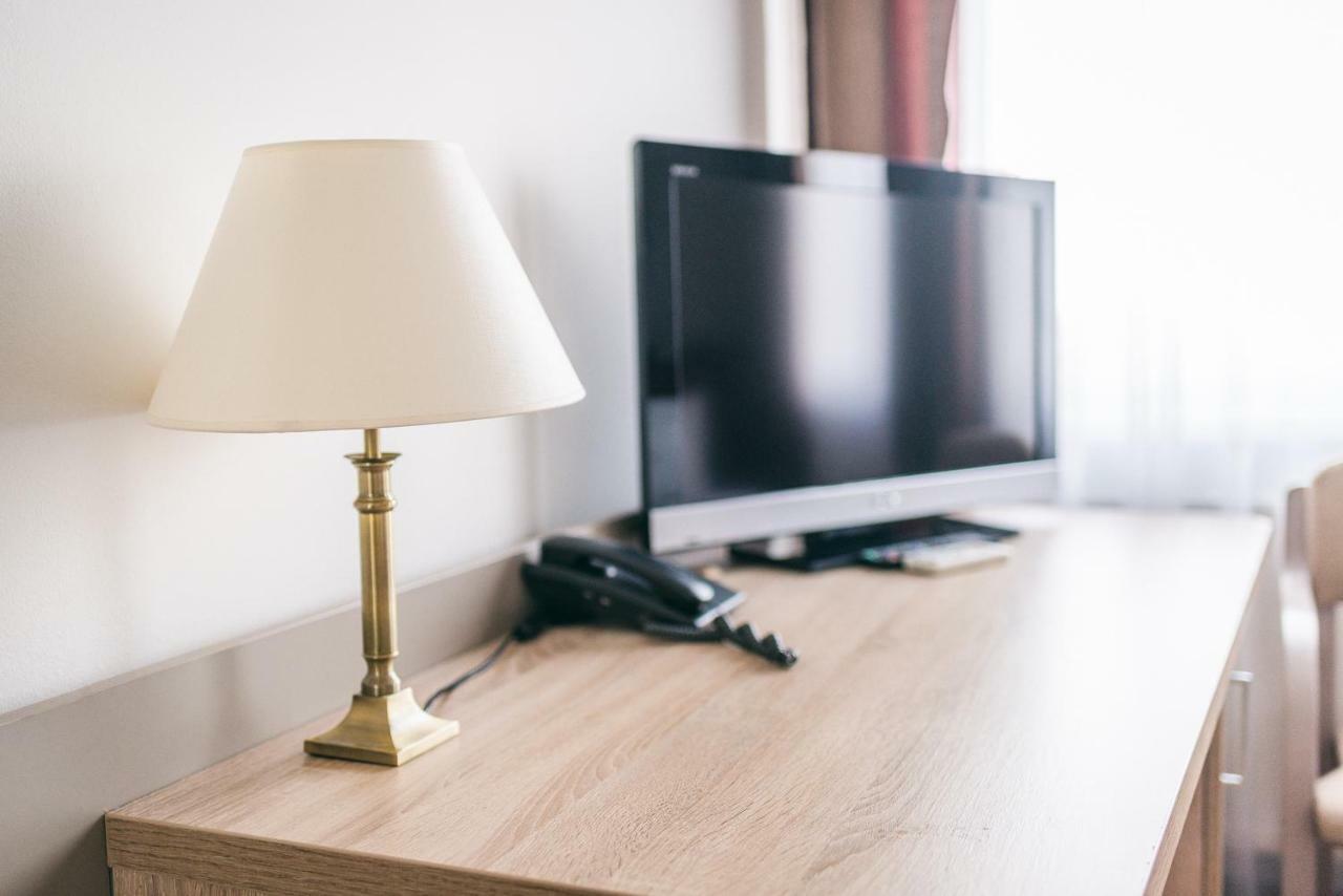 Hotel Forum Rzeszow Bagian luar foto